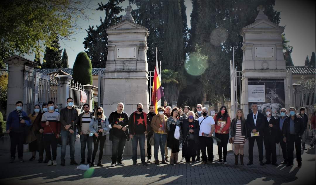 Homenaje en el Cementerio de Granada